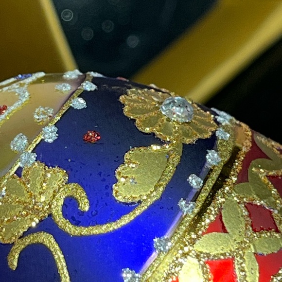 Valerie parr hill Fabergé style egg Christmas ornament - Picture 6 of 11